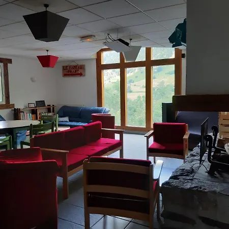 אורחן Centre De Le Hameau Rollot בארג'ס