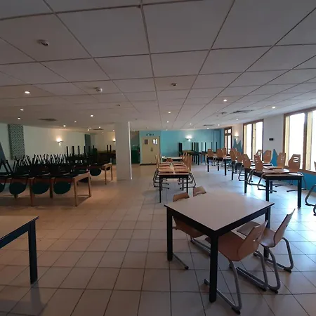 אורחן Centre De Le Hameau Rollot *