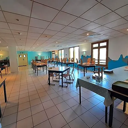 Centre De Le Hameau Rollot Penzion