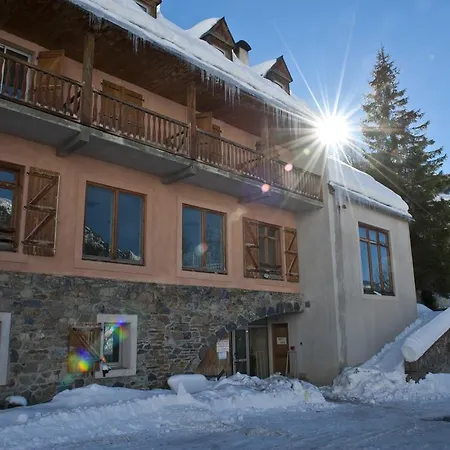 Centre De Le Hameau Rollot * בארג'ס