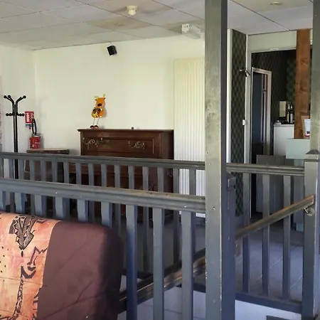 Centre De Le Hameau Rollot אורחן