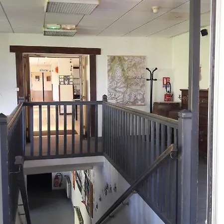 Centre De Le Hameau Rollot אורחן בארג'ס