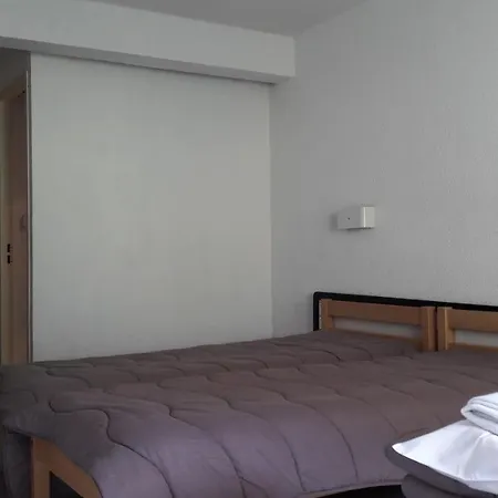 Centre De Le Hameau Rollot בארג'ס